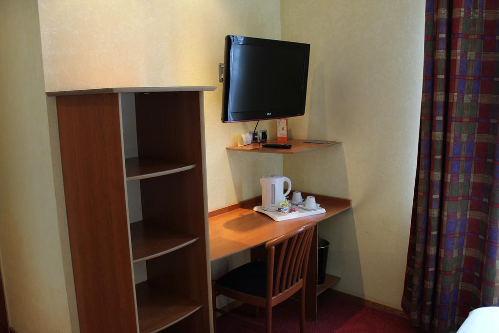 In Situ Hotel 瓦朗西纳 外观 照片