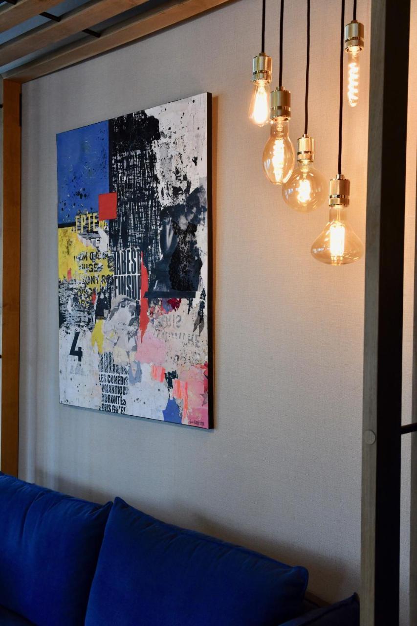 In Situ Hotel 瓦朗西纳 外观 照片