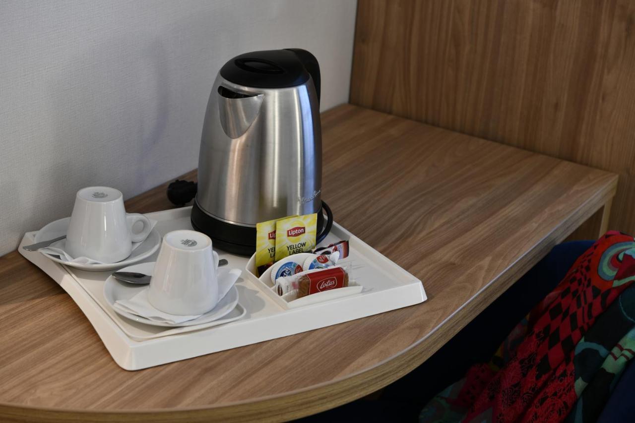 In Situ Hotel 瓦朗西纳 外观 照片