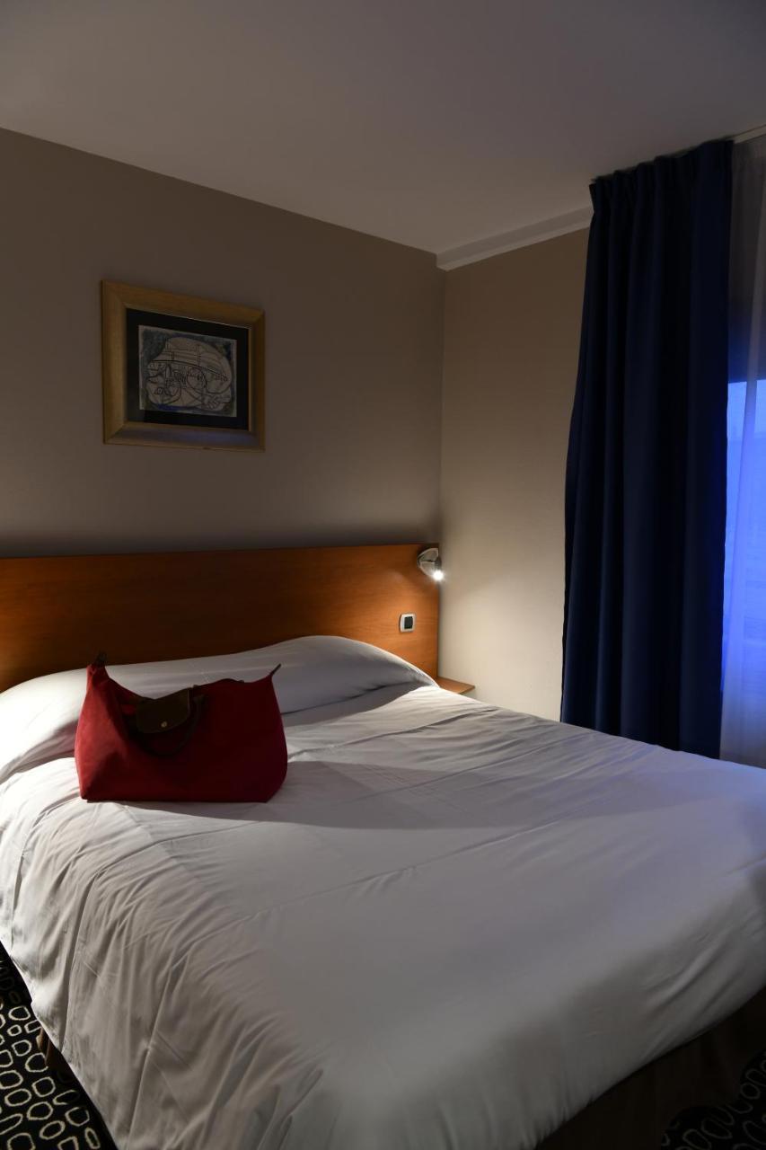 In Situ Hotel 瓦朗西纳 外观 照片