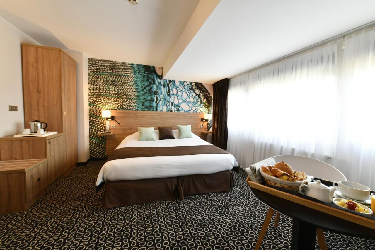 In Situ Hotel 瓦朗西纳 外观 照片